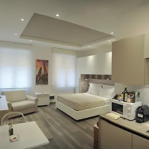 Apartment Andrea Luxury Strada Maggiore Studio 1, Bologna